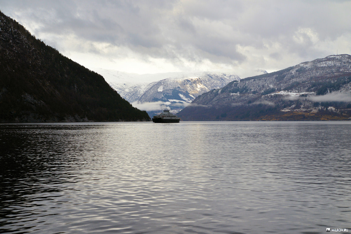 norway_hardangerfjord.jpg