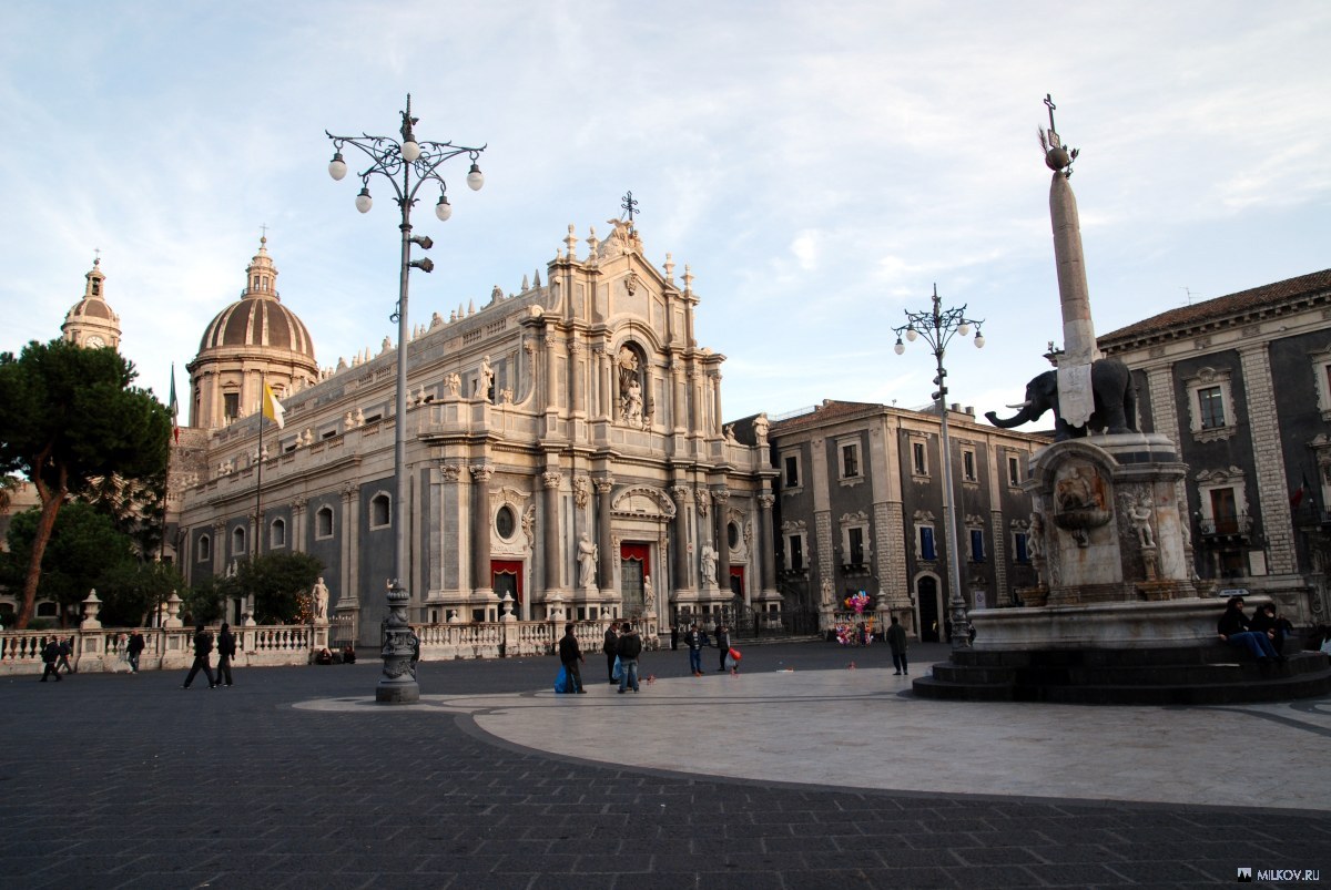 Площадь Дуомо. Катания. Сицилия, 2010