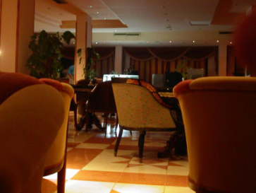 Al Mas Palace lobby bar