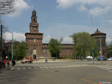 Милан. Замок Сфорческо в натуре