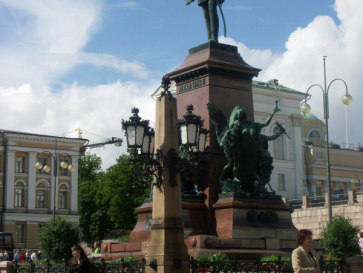Хельсинки. Памятник Александру II