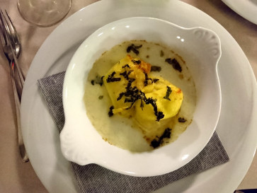 Равиолаччи с сыром Bagòss и мелиссой. Ресторан Al Braciere, 2018