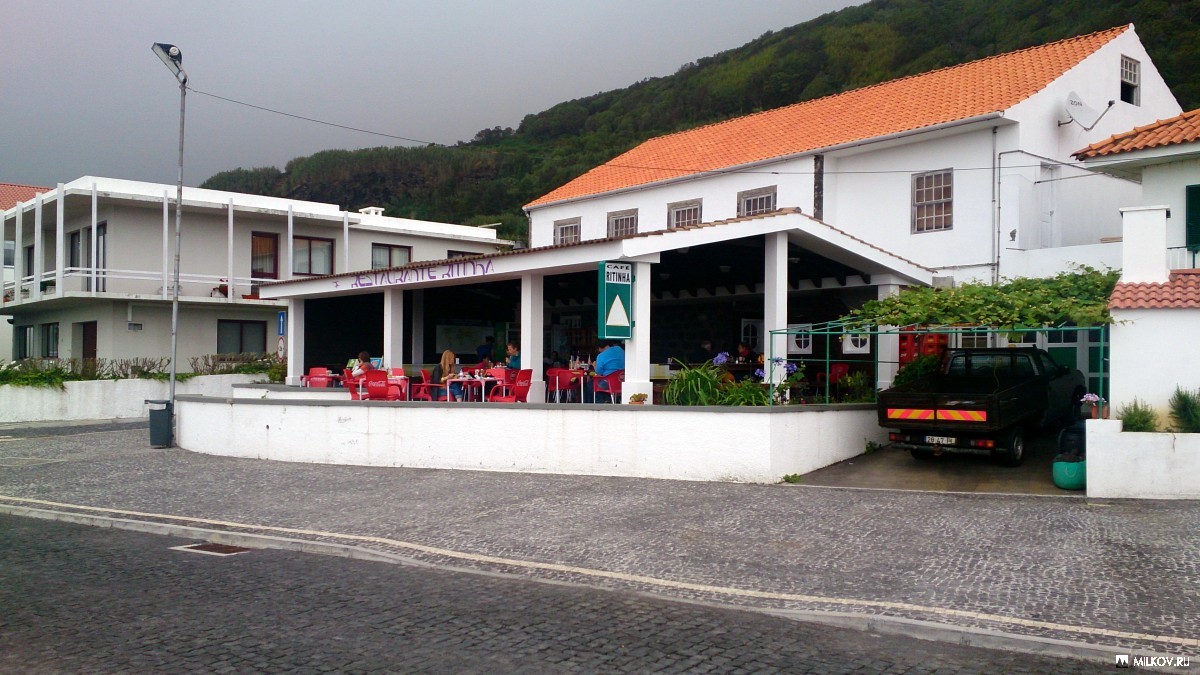 Ресторан Ritinha (Лажеш ду Пику)