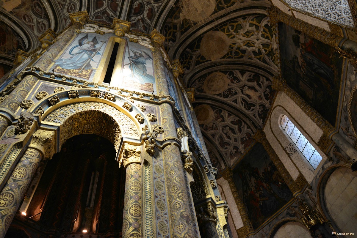Монастырь в Томаре. Португалия