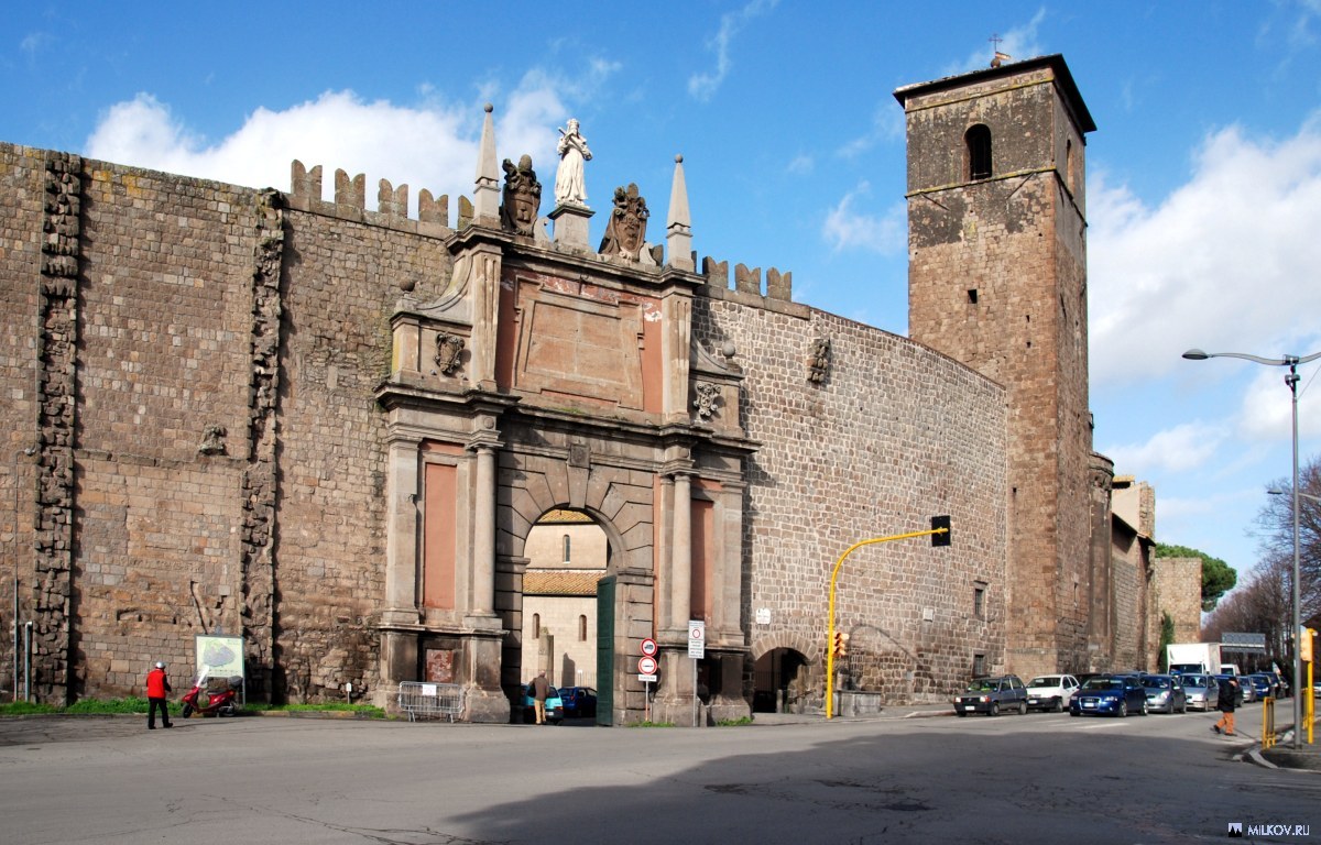 Римские ворота. Витербо. Италия, 2010