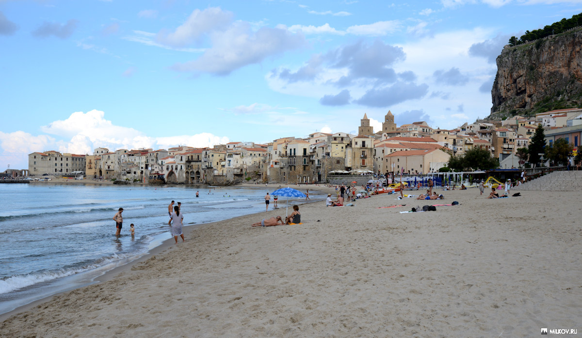 Пляж в Чефалу. Сицилия, 2015