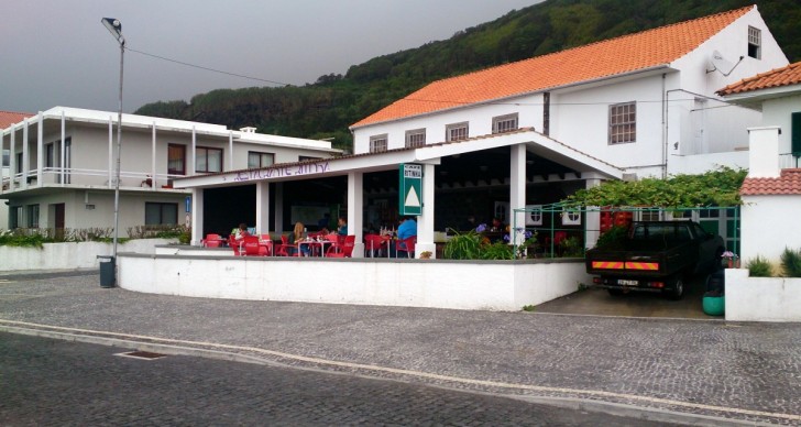 Ресторан Ritinha (Лажеш ду Пику)