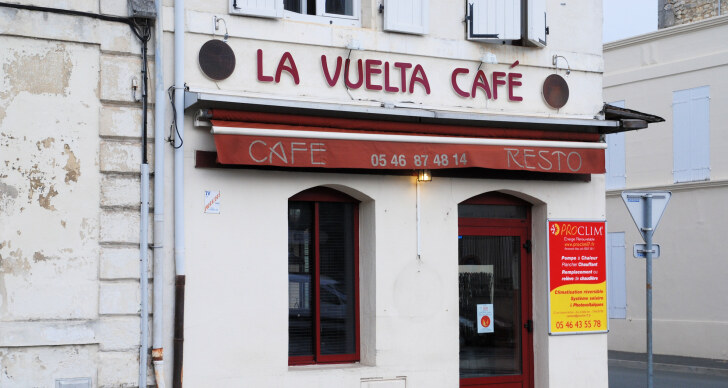 La Vuelta cafe. Рошфор, Франция, 2011